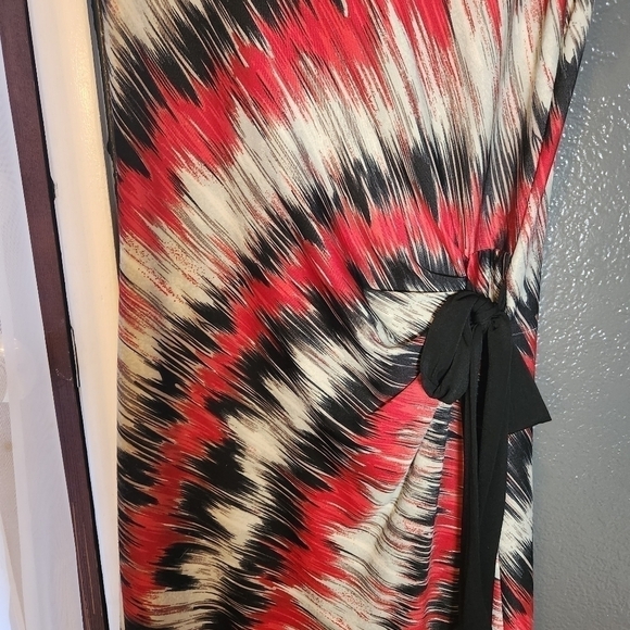 Aa STUDIO AA red, black, and gray tie side dress size medium - Picture 2 of 7